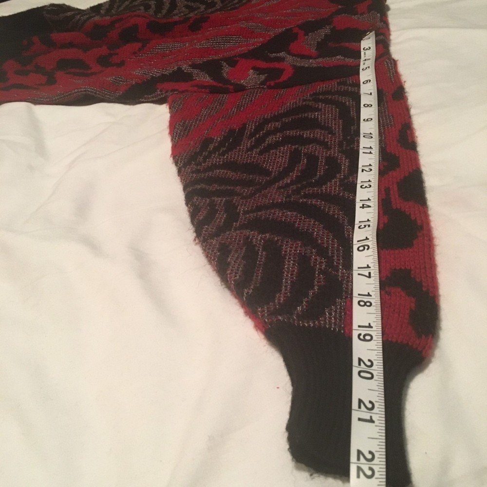 Vintage maroon & black jungle cat sweater mens S/M womens L silver threaded - Picture 5 of 6